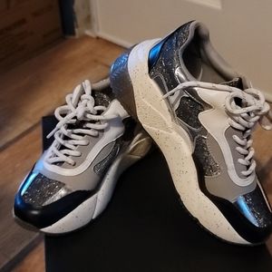 INC Sneakers  BUBBLEZF BLK GRY SLVR